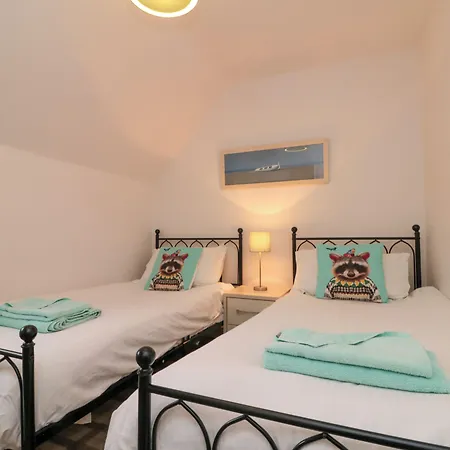 Holiday home Dotty's Sunshine Reighton